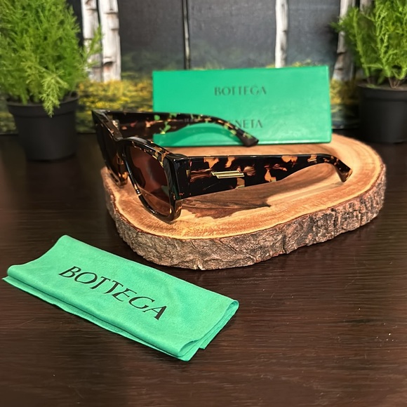 Bottega venta tortoiseshell sunglasses main image 3